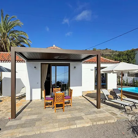 Casa Campana Candil 1 *