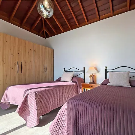 Сasa de vacaciones Casa Campana Candil 1 *